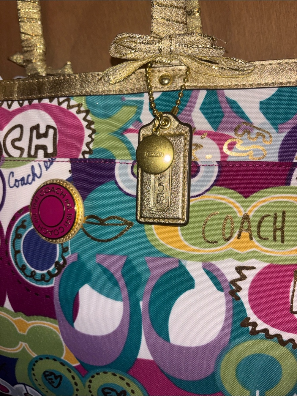Coach Poppy -F19423 Multicolor Graphic Print Tote /Gold Accents/crossbody strap - Picture 6 of 17